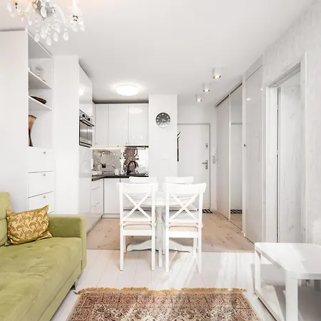 Super Centrum Pereca 2 By Homeprime * Varšava